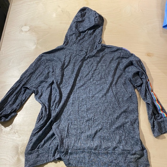 Joe BoxerGray Hoodie with Rainbow Stripes and Smiley Patch 3X (LU) - Picture 11 of 13